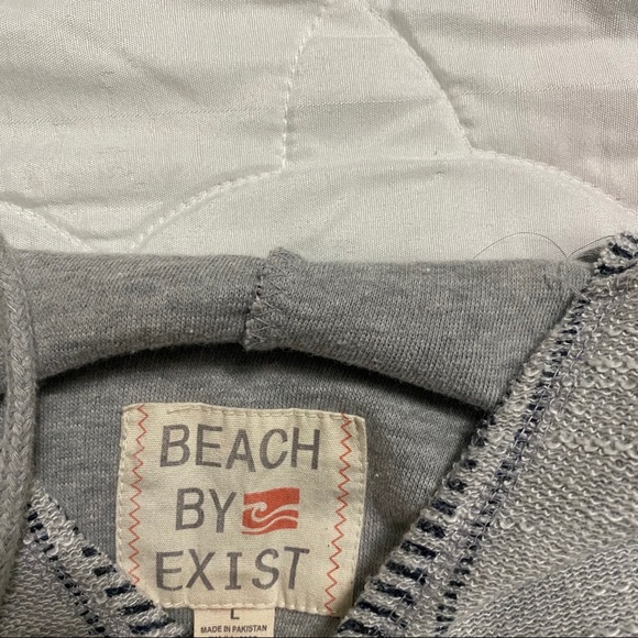 beach by exist hoodie - Picture 3 of 3